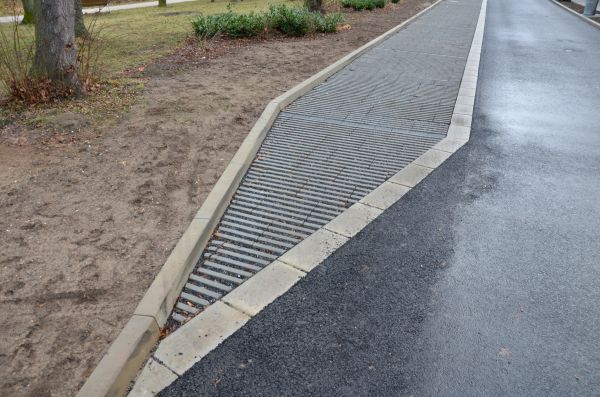 Cost of Muddy Yard Drainage in Simi Valley